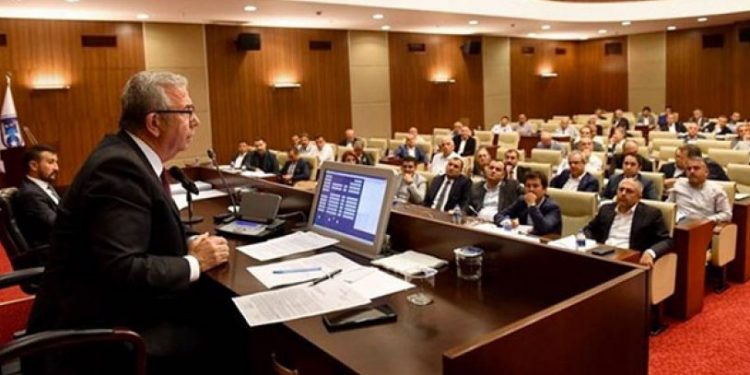 Ankara'da su krizi: AKP grubu Mansur Yavaş'ı engellemek için ASKİ'nin iflas bayrağını çekti