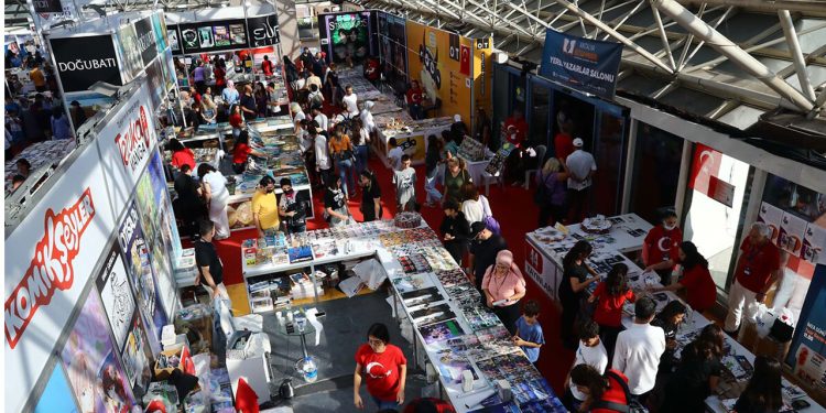 Antalya Kitap Fuarı’nı 700 bin okur ziyaret etti