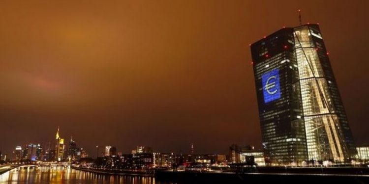 Avrupa Merkez Bankası, bankalara baskıyı artırdı: Temkinli olun