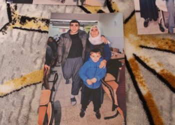 Ayağı olmayan mahpusa ayakta sayım işkencesi