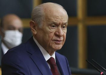 Bahçeli EYT için tarih verdi, Kılıçdaroğlu’nun ‘başörtüsü teklifi’ne karşı çıktı