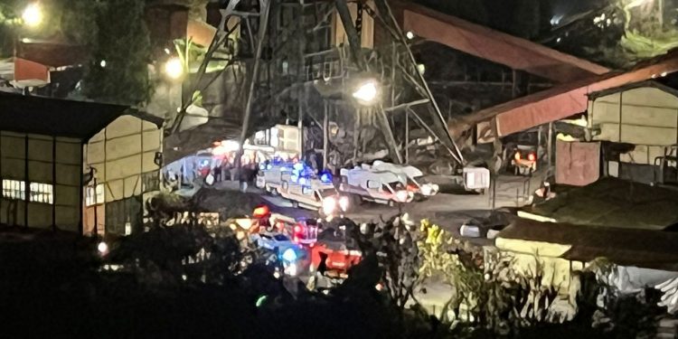 Bartın’da maden ocağında patlama: Yer altında mahsur kalan işçiler var