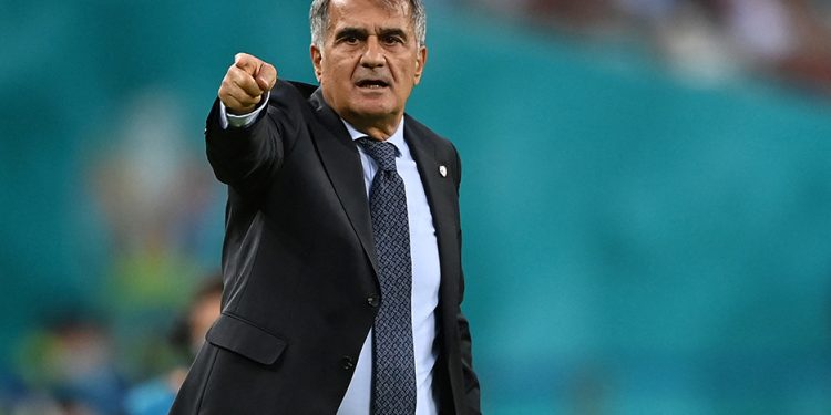 Beşiktaş’ın yeni hocası Şenol Güneş; resmi açıklama bekleniyor