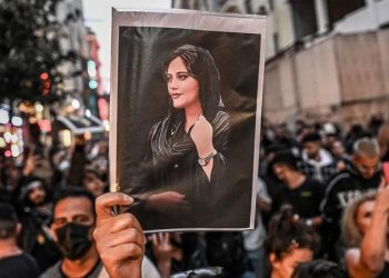 Beyaz Saray: Rusya, protestolar konusunda İran'a tavsiye veriyor olabilir