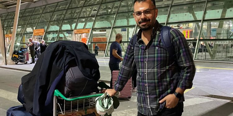 Bir doktor daha göç etti: Güzel arabalar ve konser için değil, insanca yaşamak için…