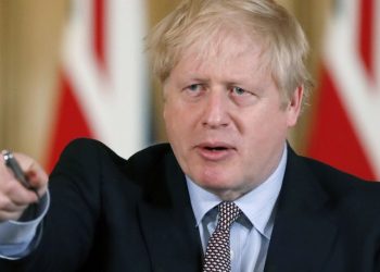 Boris Johnson tatilini yarıda kesti, seçime katılmak için İngiltere'ye döndü