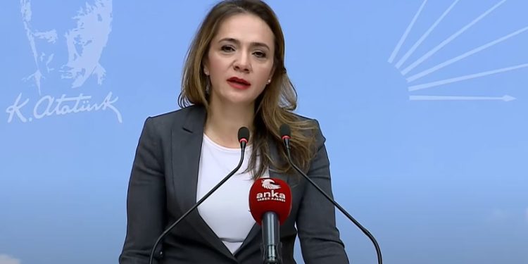 CHP'li İlgezdi: Neredeyse pandemi bitti, ama Sağlık Bakanlığı’nın ölüm verilerindeki çelişki 2 yıldır bitmedi