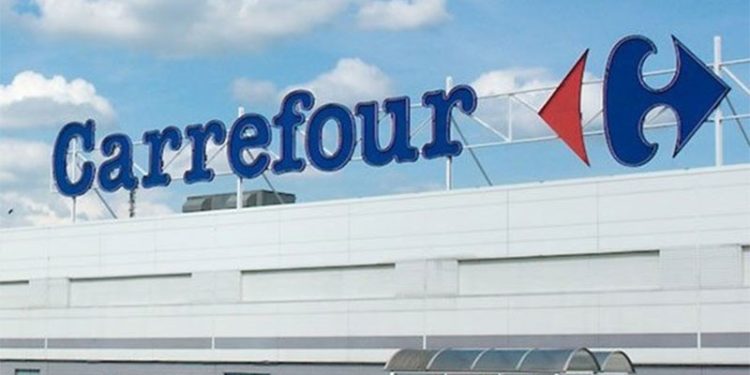 Carrefour, İtalya'daki saldırı sonrası reyonlarından bıçakları kaldırma kararı aldı