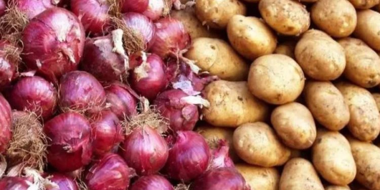 Çorum’da skandal tutuklama: Koğuş arkadaşlarının ailesine yetiştirdiği patates ve soğandan veren çiftçi tutuklandı