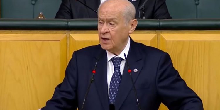 Devlet Bahçeli, AKP’li Mahir Ünal’a tepki gösterdi: Talihsiz bir yanlışın pençesinde