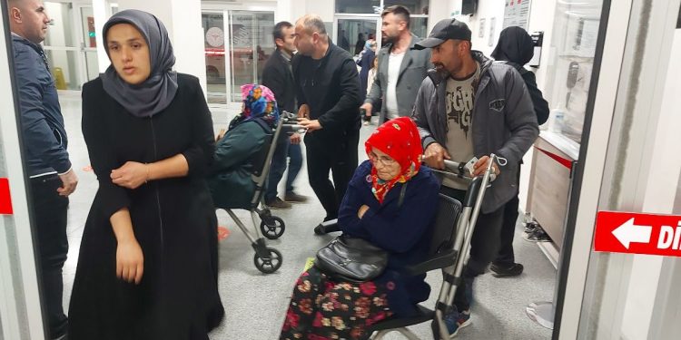 Düğün yemeği yiyen 31 kişi zehirlendi, damadın durumu ağır