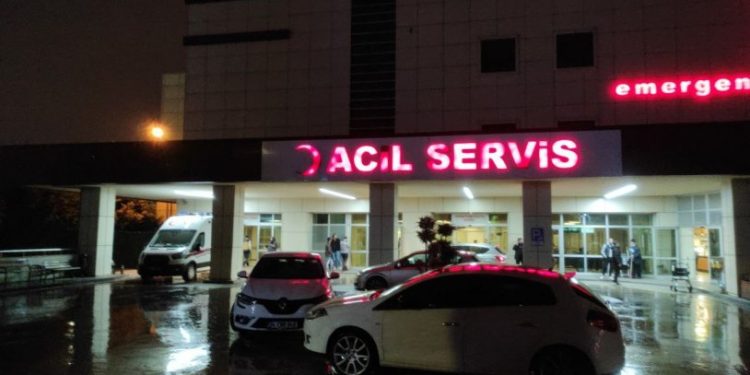 Düğünde başlayan kavga kanlı bitti: 3 yaralı