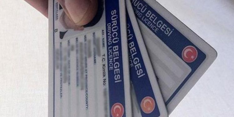 Ehliyet yenileme süresi 2024’e uzatıldı