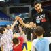 Enes Kanter Atina’da: Mülteci çocuklarla buluştu, PASOK lideri Androulakis ile görüşecek