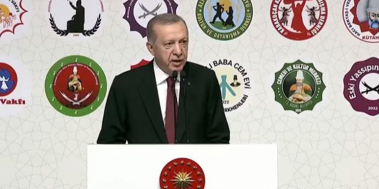 Erdoğan: Alevi-Bektaşi toplumu için tüm cemevlerini yönetecek bir yapı kuruyoruz