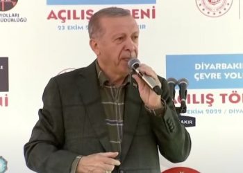 Erdoğan Diyarbakır’a taşıdığı kitleye HDP’yi hedef gösterdi