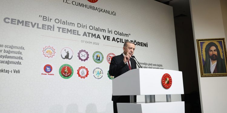 Erdoğan: Kültür ve Cemevi Başkanlığı kurulacak, kadro verilecek