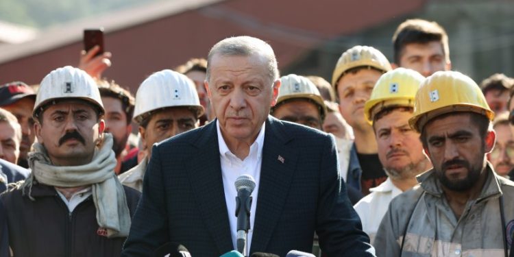 Erdoğan facianın yaşandığı Bartın'da: 'Kader planına inanmış insanlarız'