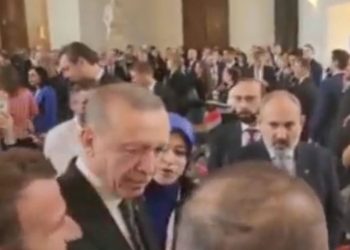 Erdoğan'dan Macron'a ilginç teklif: Gel seni de alalım Türk Birliği'ne