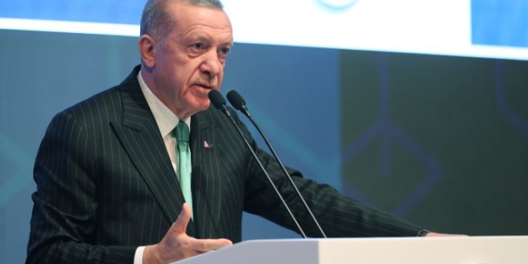 Erdoğan'dan 'kripto para' açıklaması: Kendi evrenimizi kurmak peşindeyiz