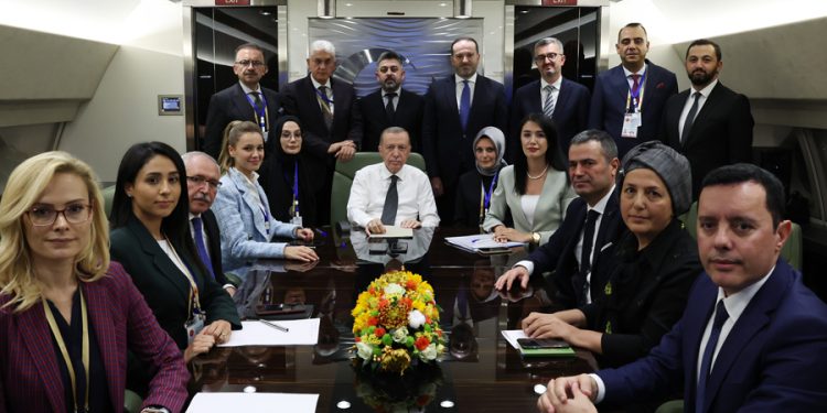 Erdoğan’dan yandaş gazeteciye fırça: ‘Bana ne kardeşim senden’