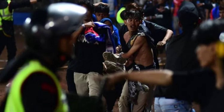 "FIFA'dan Endonezya'ya yaptırım yok"