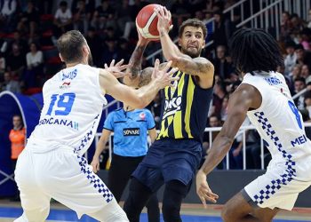 Fenerbahçe Beko ligde 2'de 2 yaptı