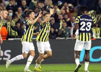 Fenerbahçe'den tarihi geri dönüş!