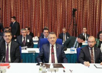 Fuat Oktay'dan bütçe görüşmelerinde seçim çalışması!