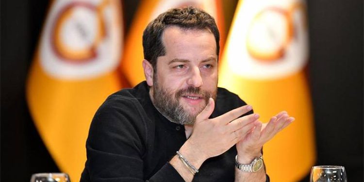 Galatasaray Başkanvekili Erden Timur'dan sert açıklamalar: VAR'ın başında hep aynı iki hakem var; bu kurguyu bozar, yapanın başına yıkarız