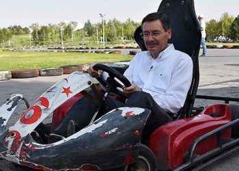 Gökçek, ‘kaçakçı’ dediği belediye çalışanını kendisi işe almış