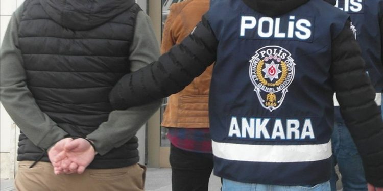 Gözaltı nedeni: KHK’lıların masum ve mağdur olduğu algısı oluşturmak