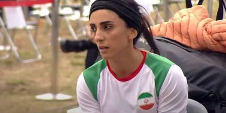 Güney Kore'deki turnuvada başörtüsüz yarışan İranlı sporcudan haber alınamıyor