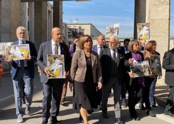 HDP Meclis Başkanlığı'na yürüdü: Saldırılara karşı tutum bekliyoruz