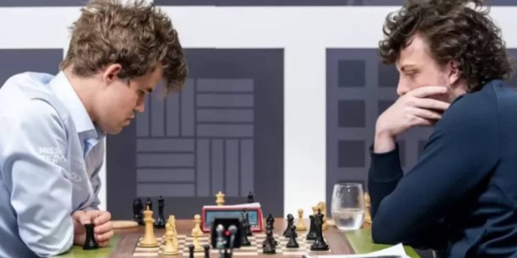 Hans Niemann: Hile yapmakla suçlanan satranç ustası geri adım atmadı