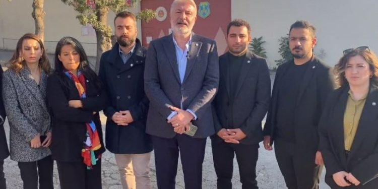 İYİ Partili Erdem Gezi davası tutuklularını ziyaret etti: İçeride üretmeye düşünmeye devam ediyorlar