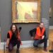 İklim aktivistleri, Claude Monet'in 'Les Meules' tablosuna patates püresi fırlattı