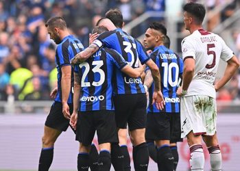 Inter, üç puanı iki golle aldı