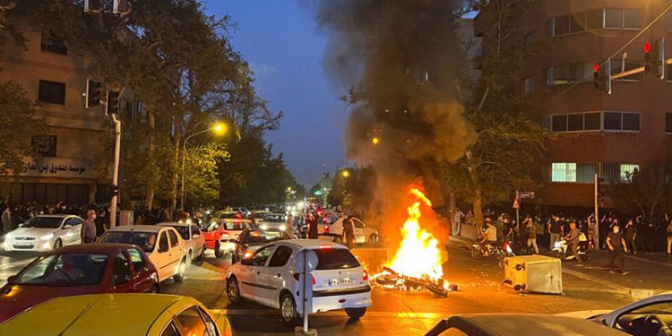 İran istihbaratı: Ülkedeki karışıklıkları yabancı gizli servisler planlıyor