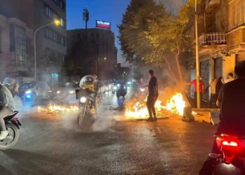 İran'da molla rejimi gösterilerin faturasını Kürtlere kesti: Ülkeyi bölmeye çalışıyorlar