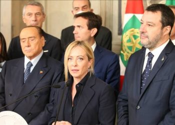 İtalya'da aşırı sağcı Meloni'nin başbakanlığında yeni koalisyon kuruldu