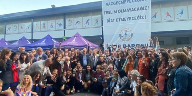 İzmir Barosu'nun yeni başkanı belli oldu