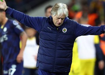 Jesus'tan Fenerbahçe taraftarına Altay Bayındır çağrısı