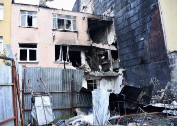 Kadıköy’de 3 kişinin hayatını kaybettiği patlamada terör şüphesi