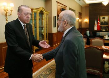 Karamollaoğlu’ndan Erdoğan’a: 20 yıllık yolsuzluk ve rüşvet düzenini bitirmek kolay değil tabi