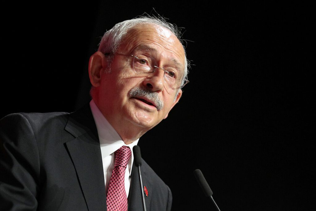 Kılıçdaroğlu: Başörtüsü yasağını üniversitelerden kaldıran bu kardeşinizdir