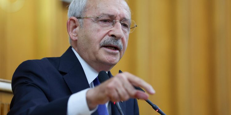 Kılıçdaroğlu: Teklif sadece başörtüsüyle ilgili değil, hakim de etek boyuna karışmasın