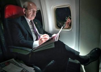 Kılıçdaroğlu’ndan uçakta ‘pas’ yanıtı: Türkiye’yi barıştırmak istiyorum