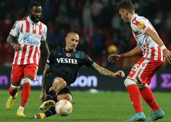 Kızılyıldız'a kaybeden Trabzonspor, tur umutlarını son maça bıraktı