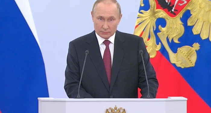 Kremlin’de ilhak seremonisi: Putin, 4 bölgeyi Rusya’ya kattığını duyurdu